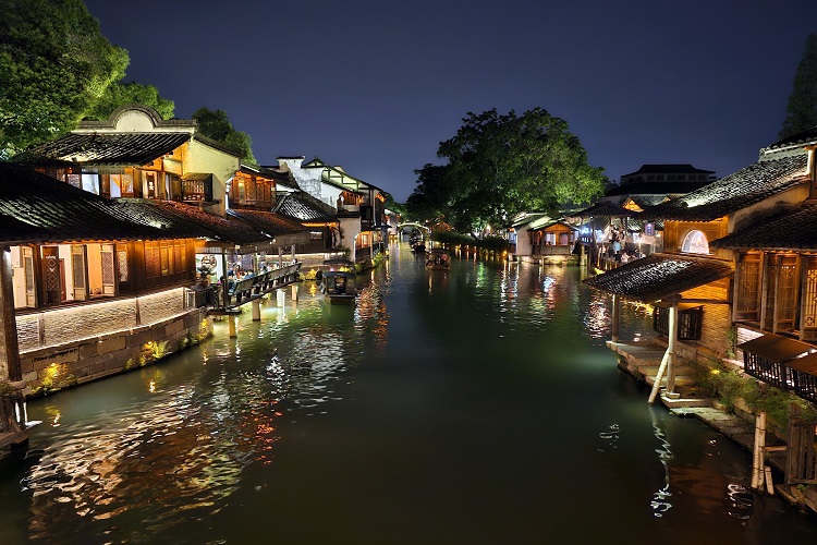 DU LỊCH TRUNG QUỐC ĐẶC BIỆT THƯỞNG NGOẠN GIANG NAM TỪ HÀ NỘI TP HỒ CHÍ MINH BAY HÀNG CHÂU – Ô TRẤN – TÔ CHÂU - THƯỢNG HẢI DỊCH VỤ 4-5* GIÁ ƯU ĐÃI KHI ĐĂNG KÝ SỚM TOUR 7 NGÀY 6 ĐÊM CÓ KHỞI HÀNH DỊP LỄ 30.4-1.5 